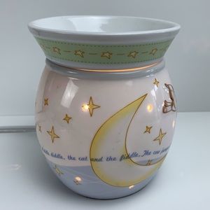 Scentsy “Over the Moon” wax melt warmer